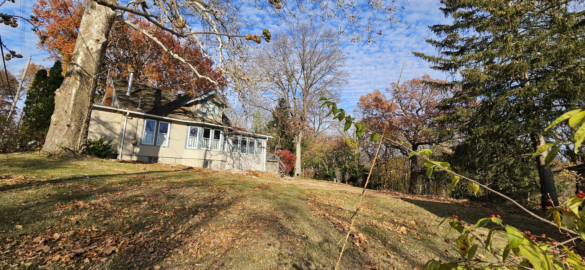 432 Northwest Street, Utica, IL 61373