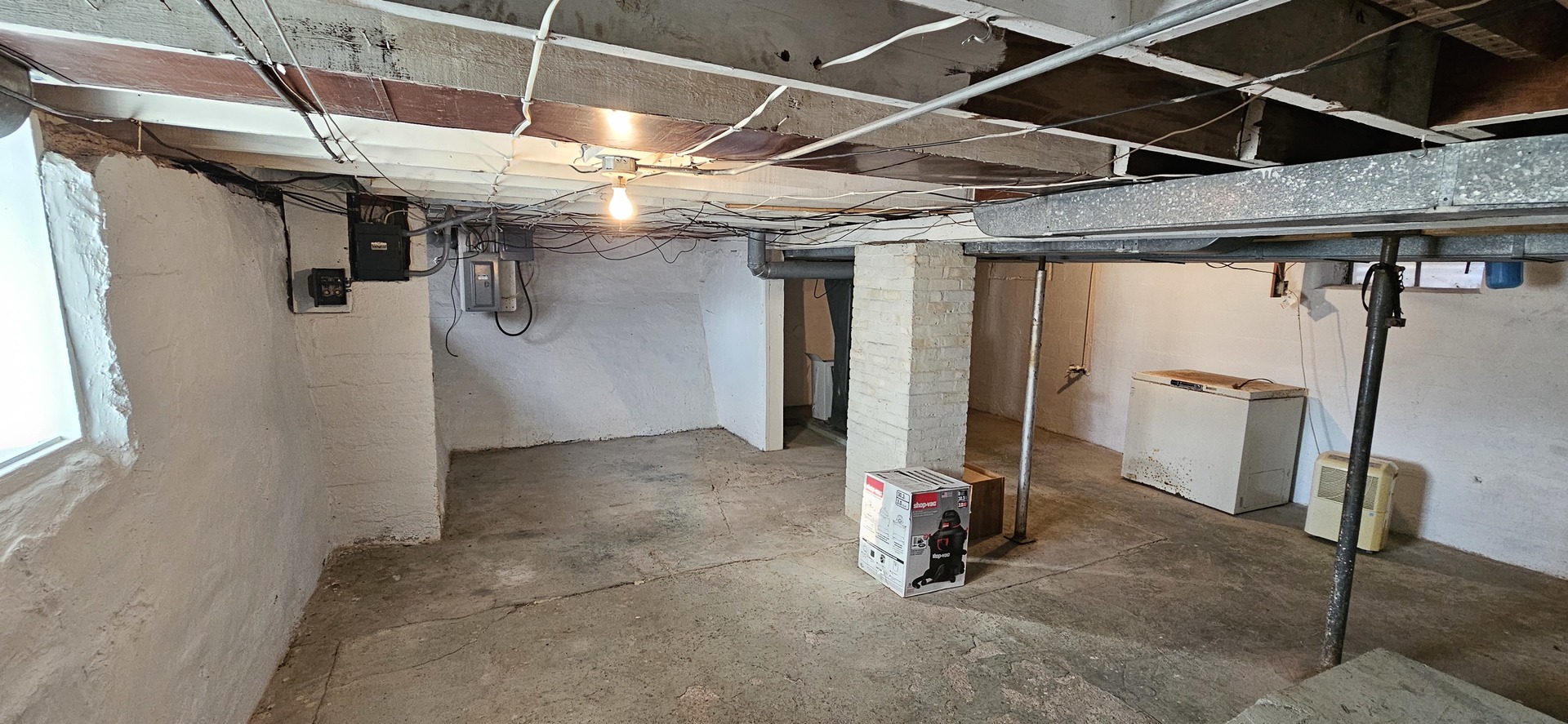 432 Northwest Street, Utica, IL 61373