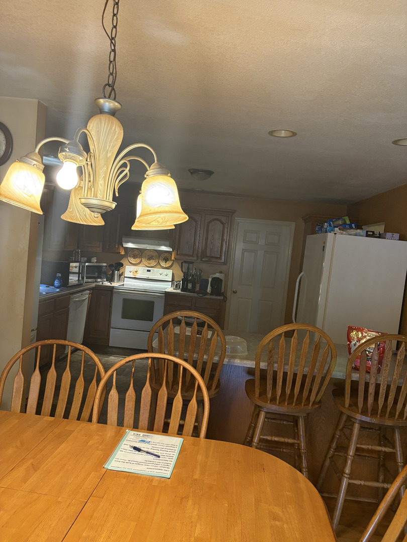 1003 Cyndy Court, Champaign, IL 61822