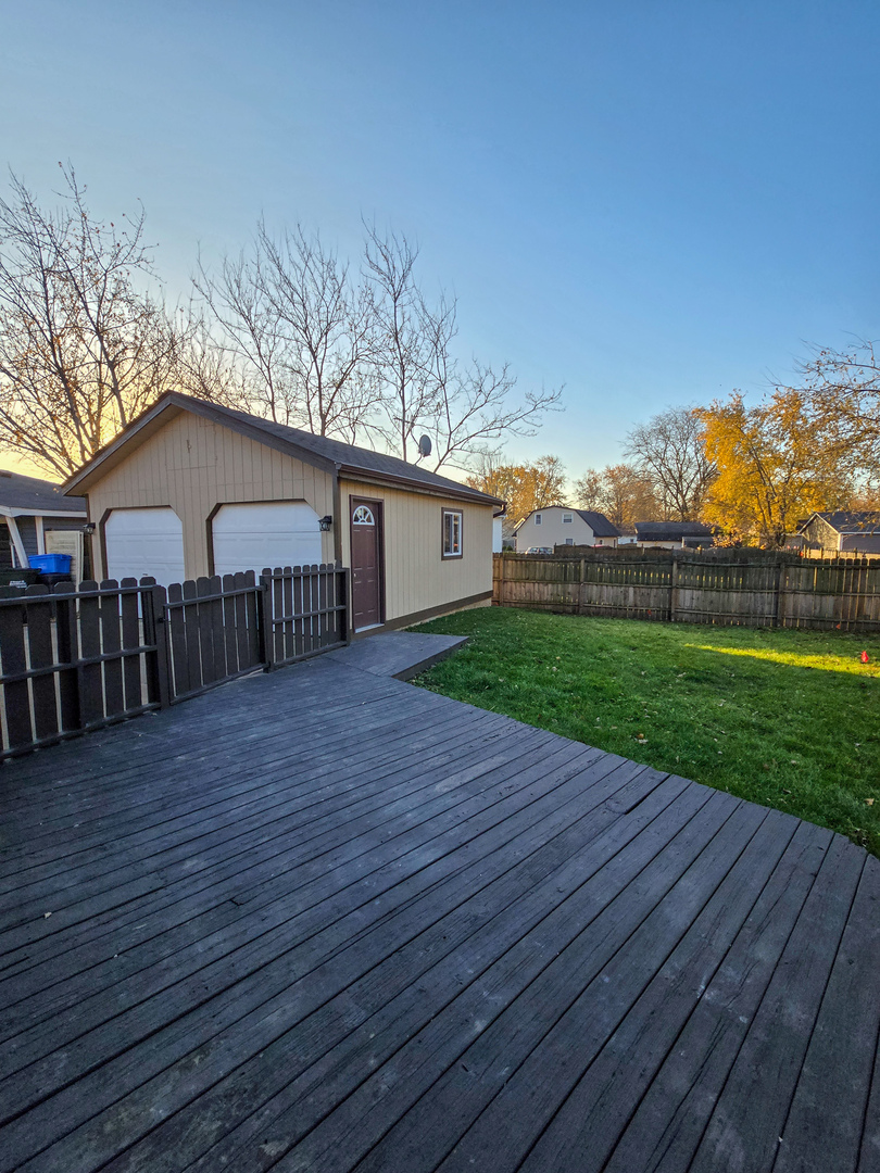 728 Hawthorne Court, Bolingbrook, IL 60440