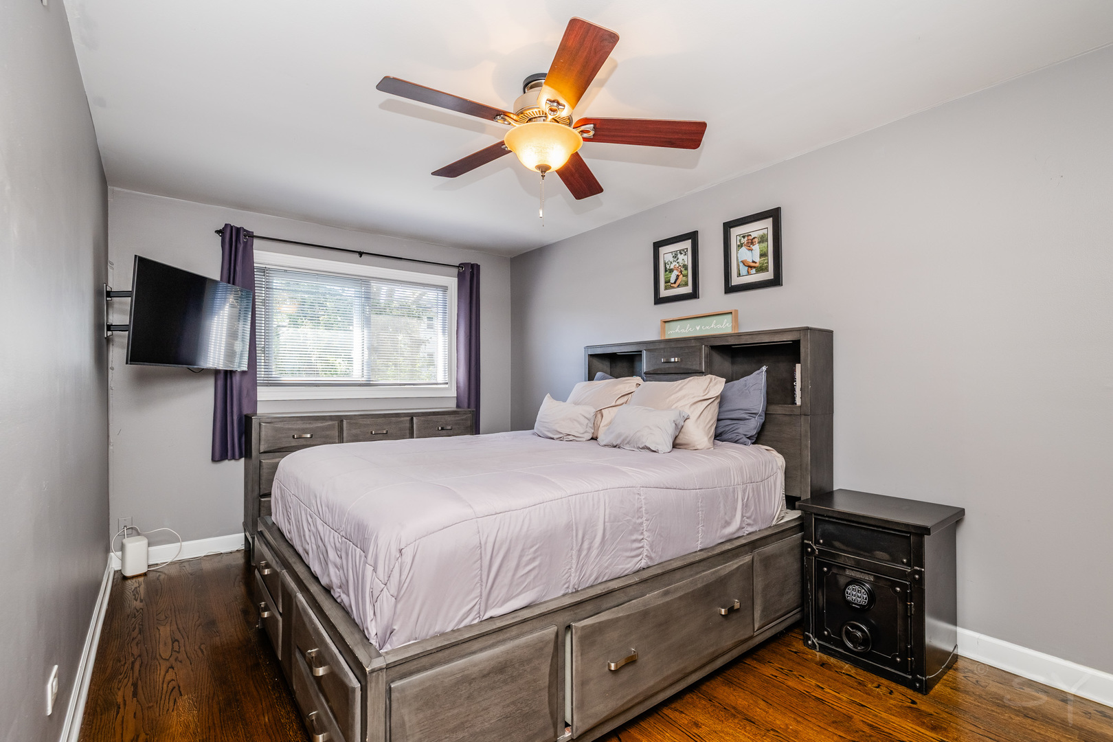 449 Geneva Road, Glen Ellyn, IL 60137