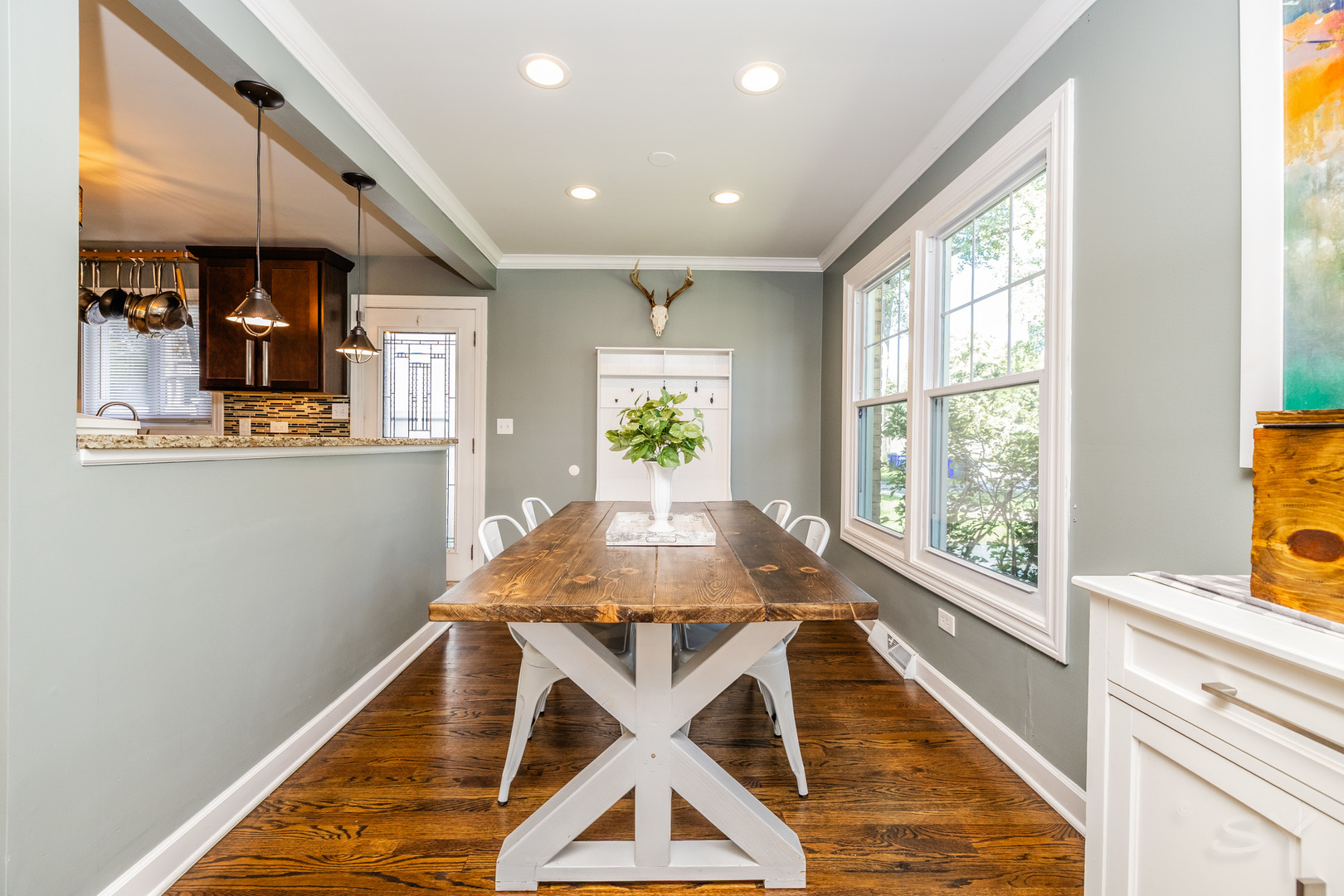 449 Geneva Road, Glen Ellyn, IL 60137