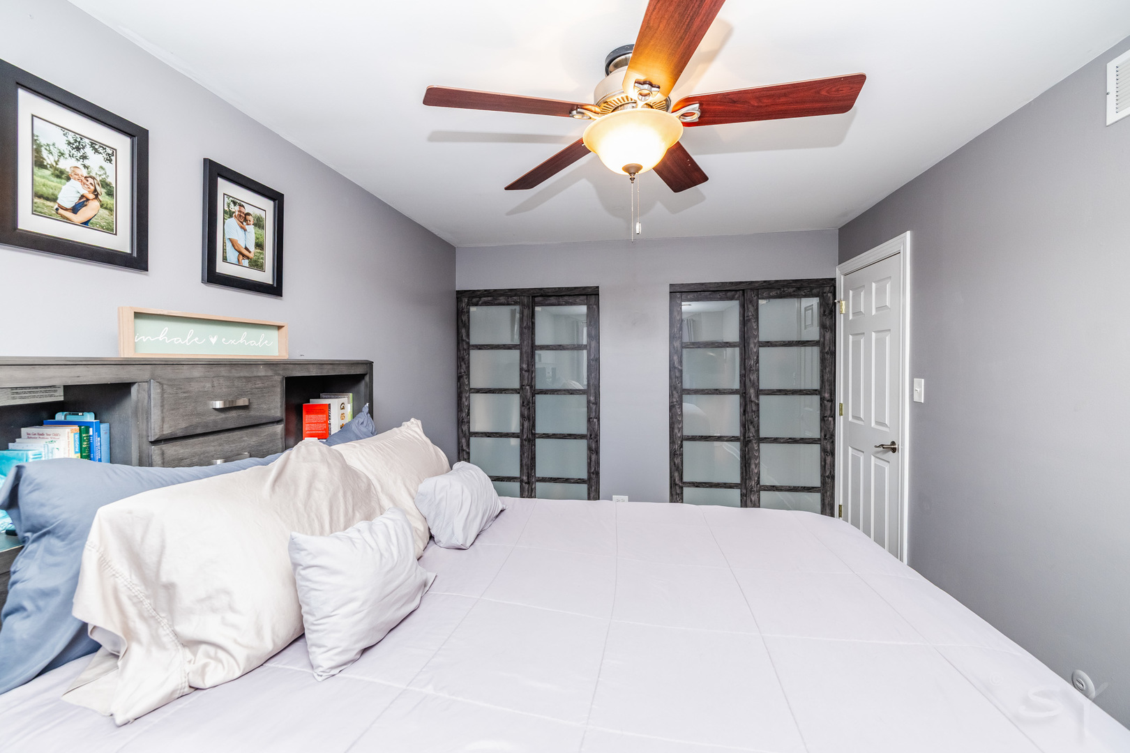 449 Geneva Road, Glen Ellyn, IL 60137