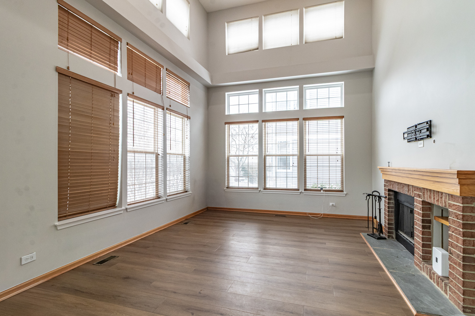 276 Pembrook Lane, Mundelein, IL 60060