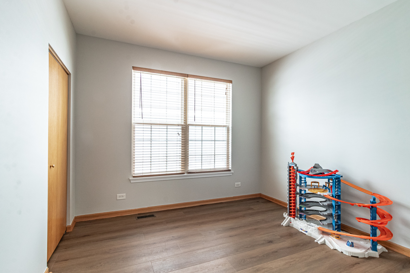 276 Pembrook Lane, Mundelein, IL 60060