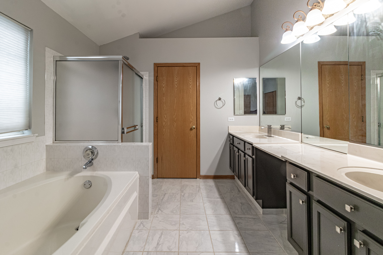 276 Pembrook Lane, Mundelein, IL 60060