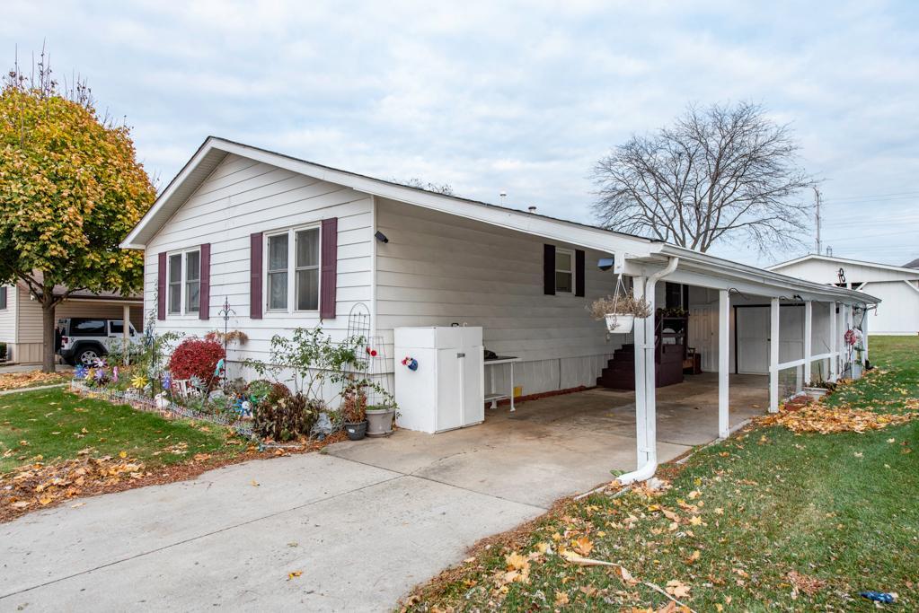 671 Oldsmar Lane, Park City, IL 60085