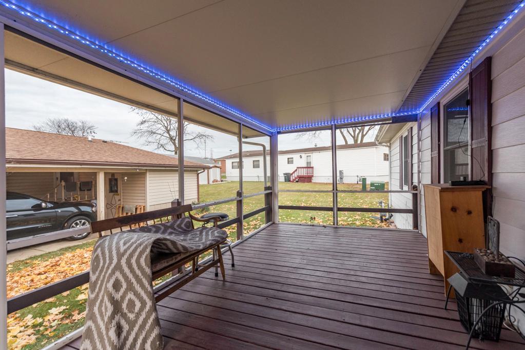 671 Oldsmar Lane, Park City, IL 60085