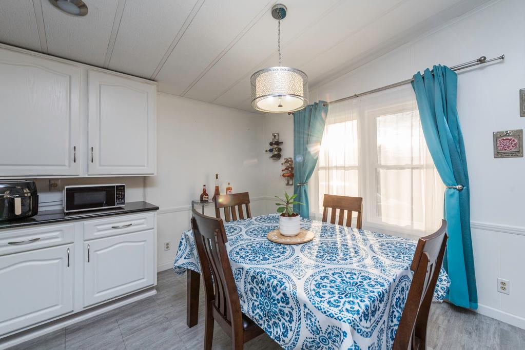 671 Oldsmar Lane, Park City, IL 60085