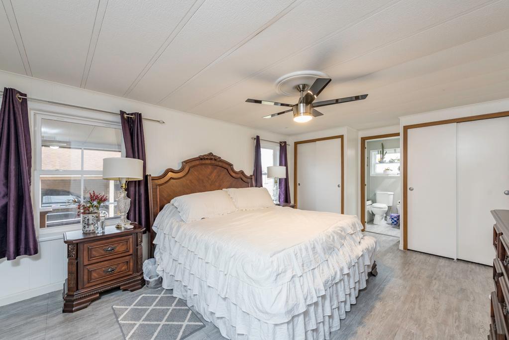 671 Oldsmar Lane, Park City, IL 60085