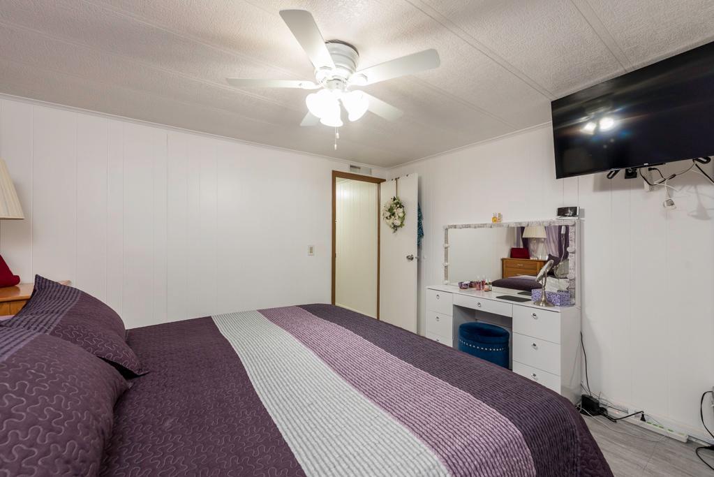 671 Oldsmar Lane, Park City, IL 60085