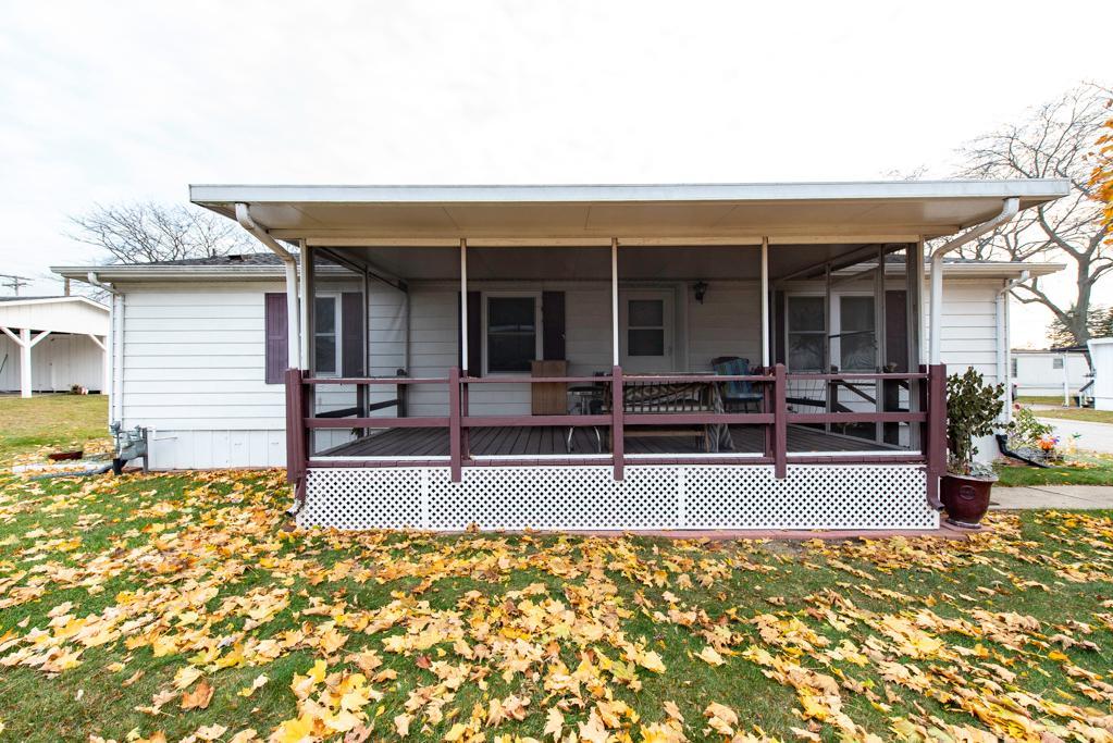 671 Oldsmar Lane, Park City, IL 60085