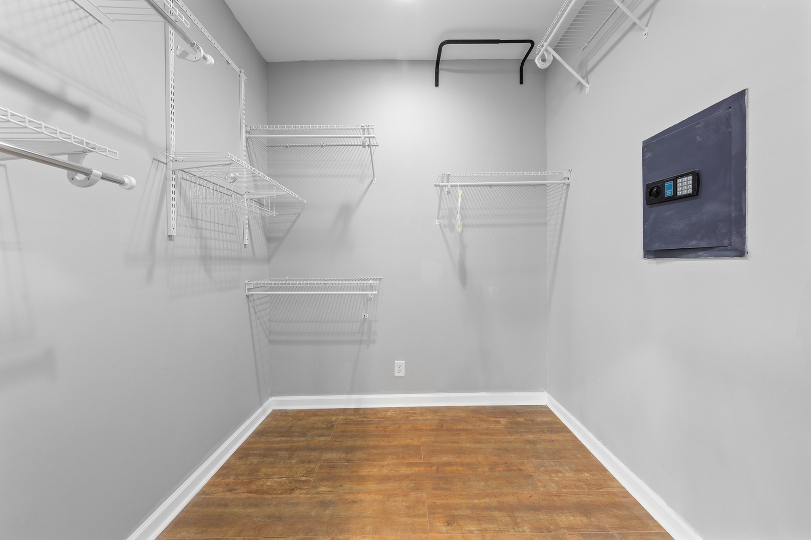 747 S Kenneth Avenue, Chicago, IL 60624