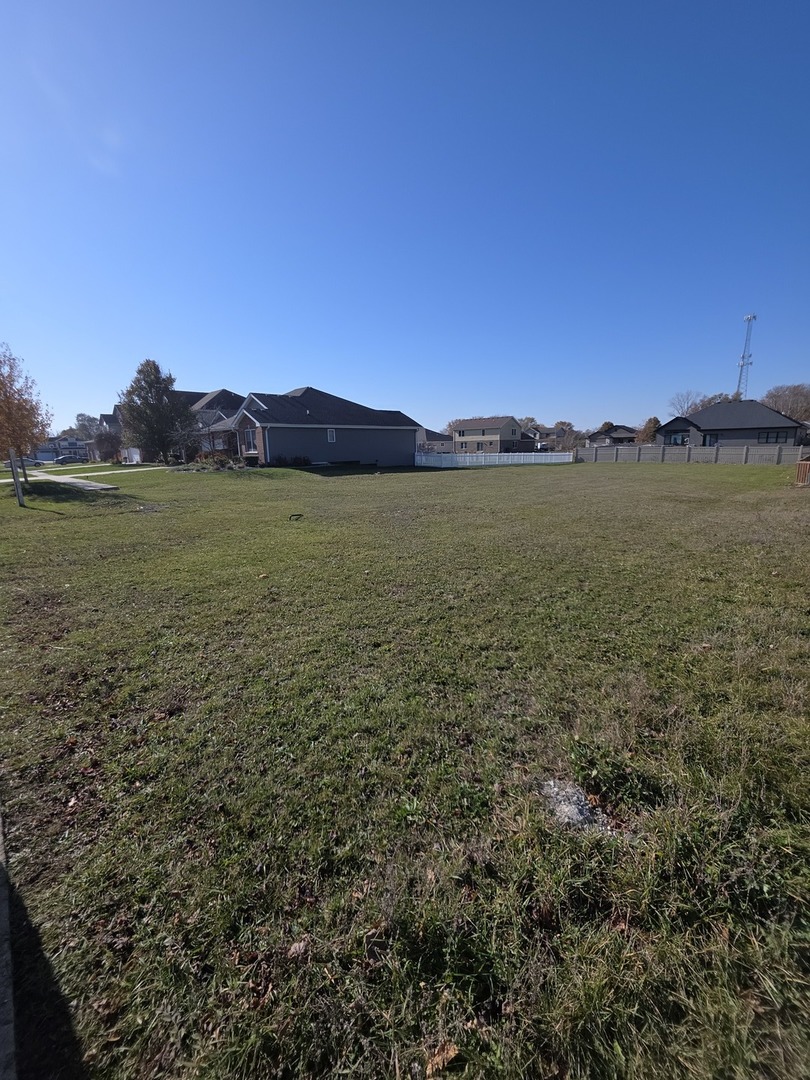 206 Hickory Street, Peotone, IL 60468