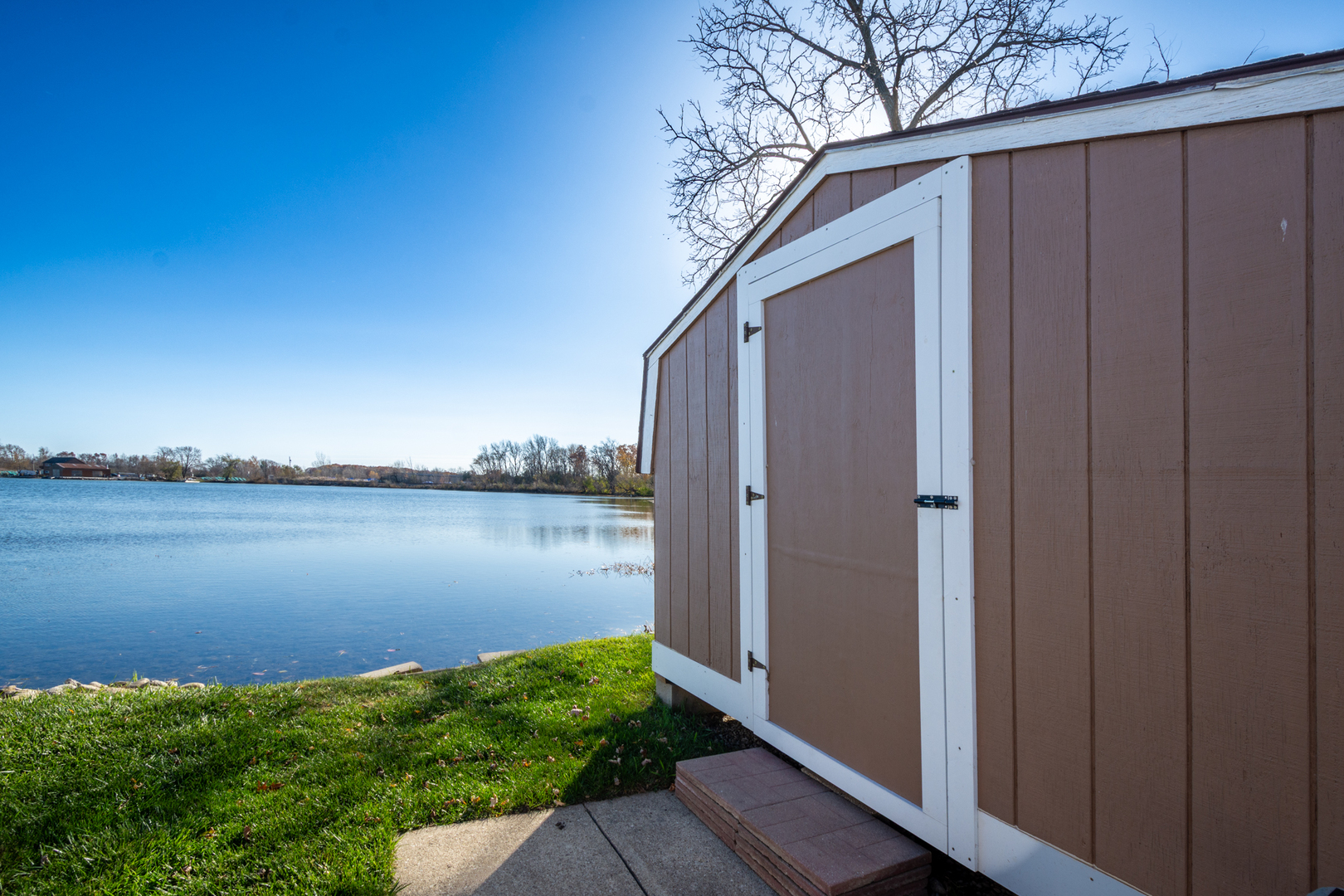 416 S Cogswell Drive #18, Silver Lake, WI 53170