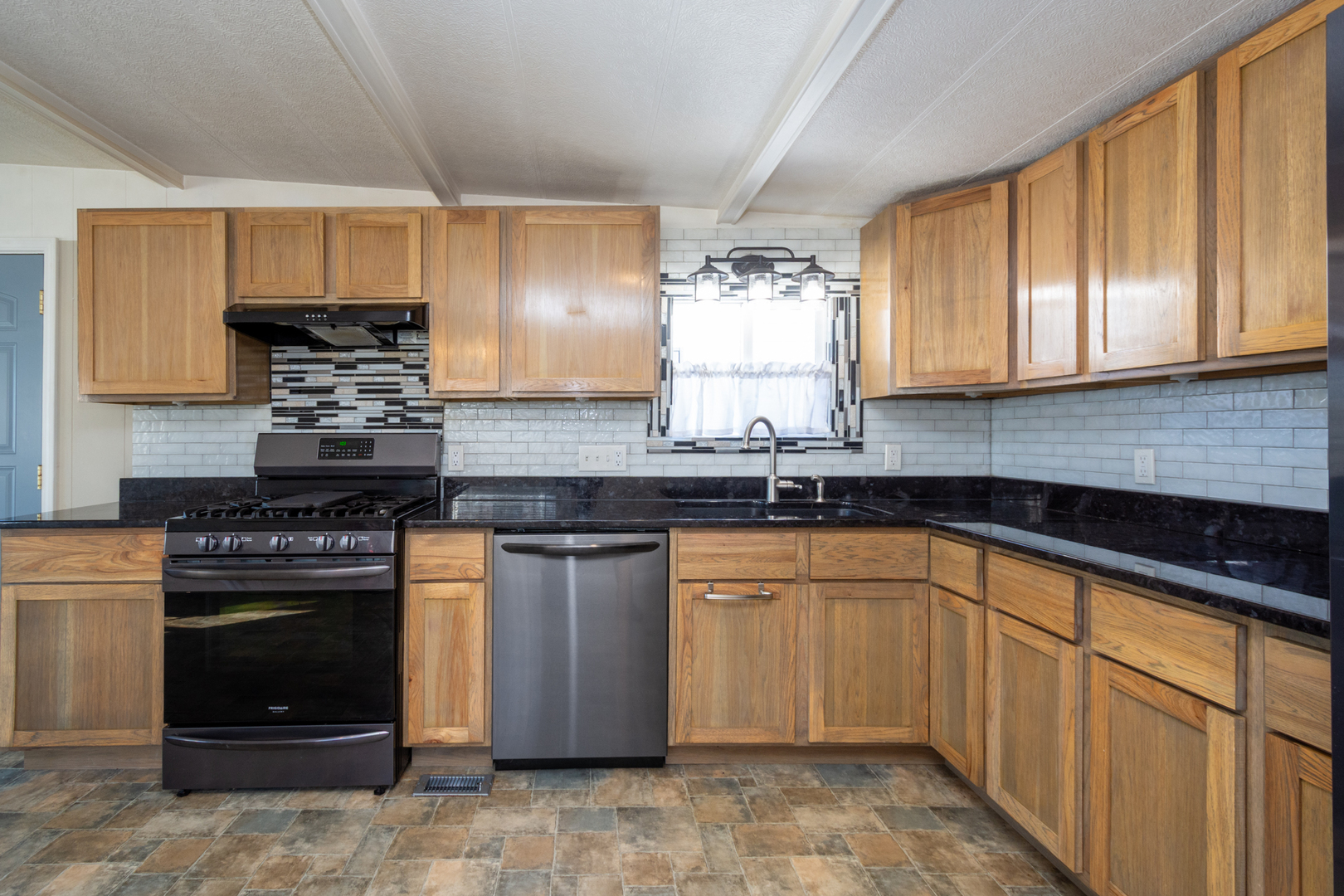 416 S Cogswell Drive #18, Silver Lake, WI 53170