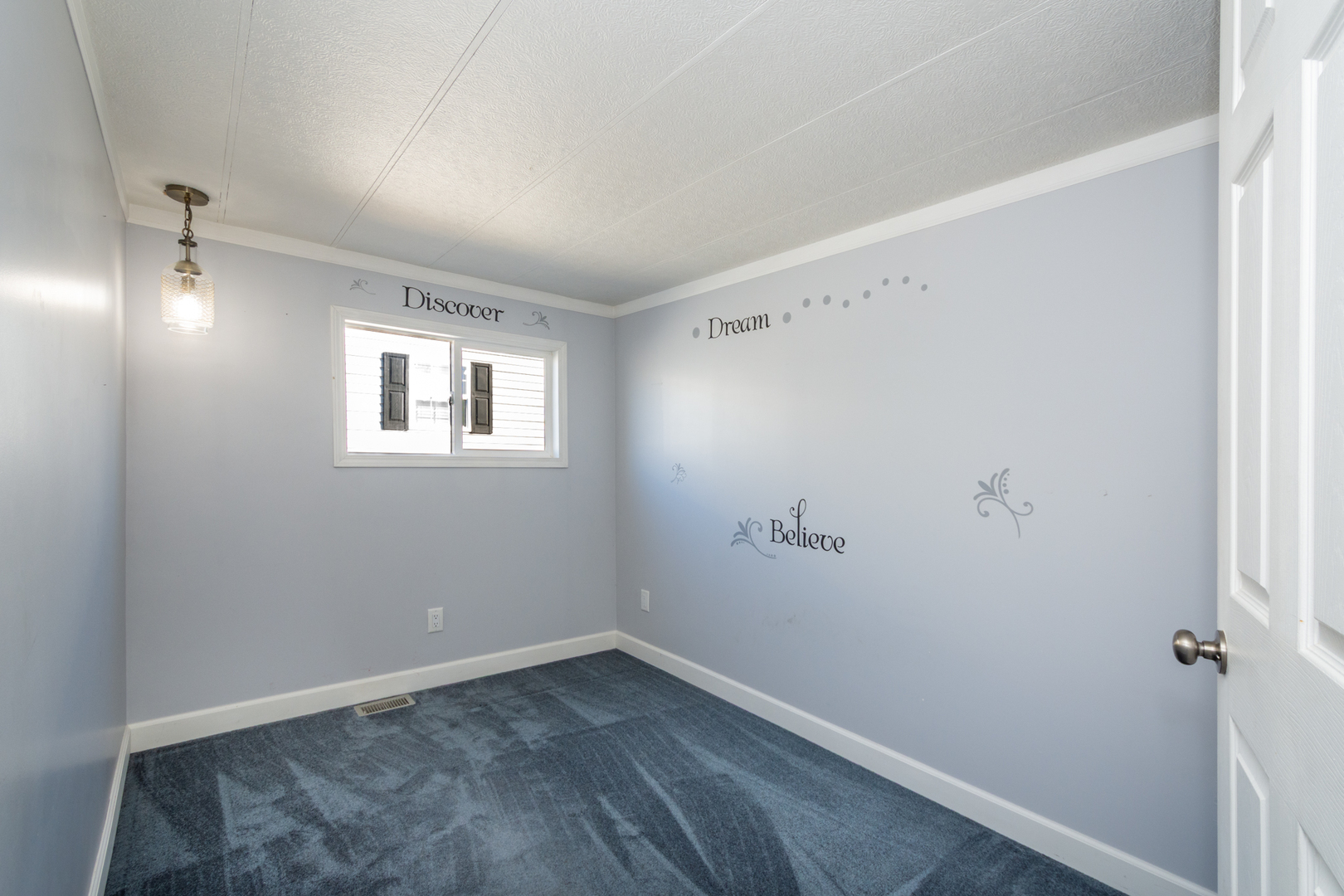 416 S Cogswell Drive #18, Silver Lake, WI 53170