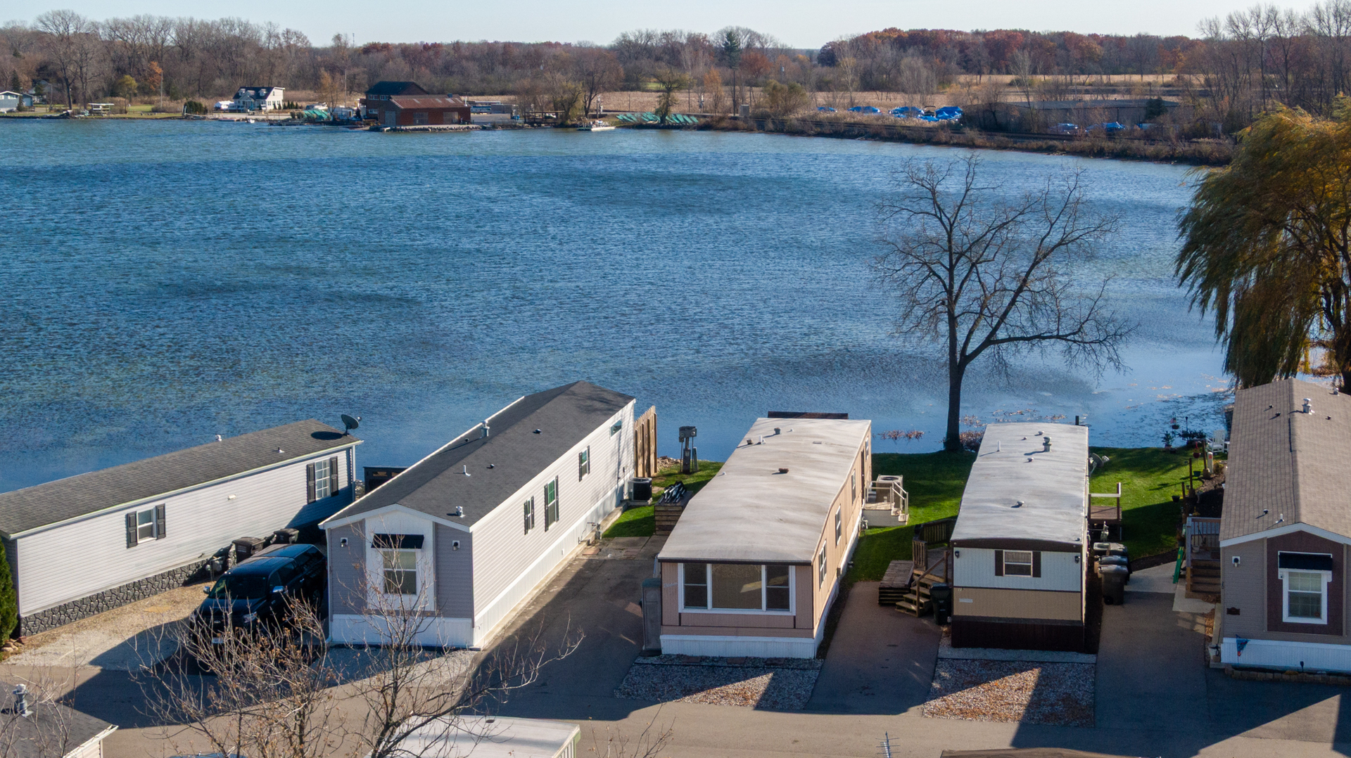 416 S Cogswell Drive #18, Silver Lake, WI 53170