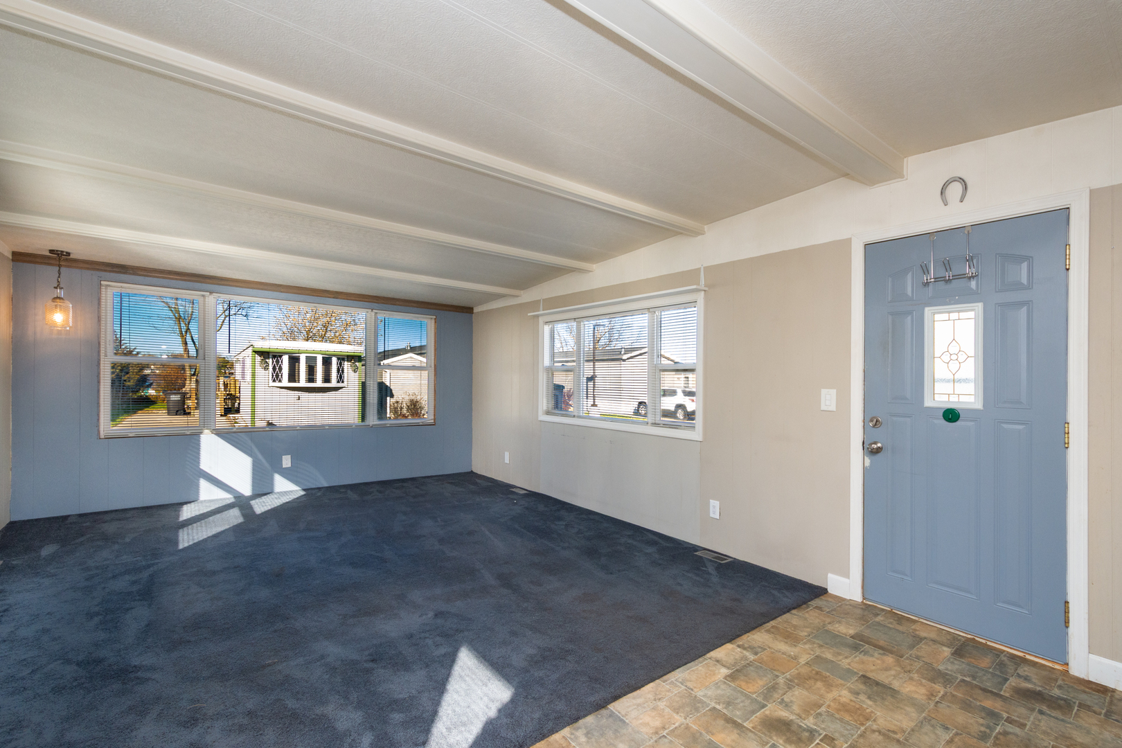 416 S Cogswell Drive #18, Silver Lake, WI 53170