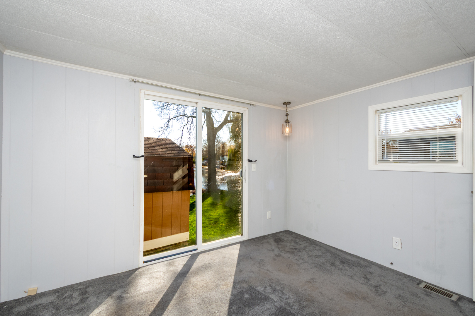 416 S Cogswell Drive #18, Silver Lake, WI 53170