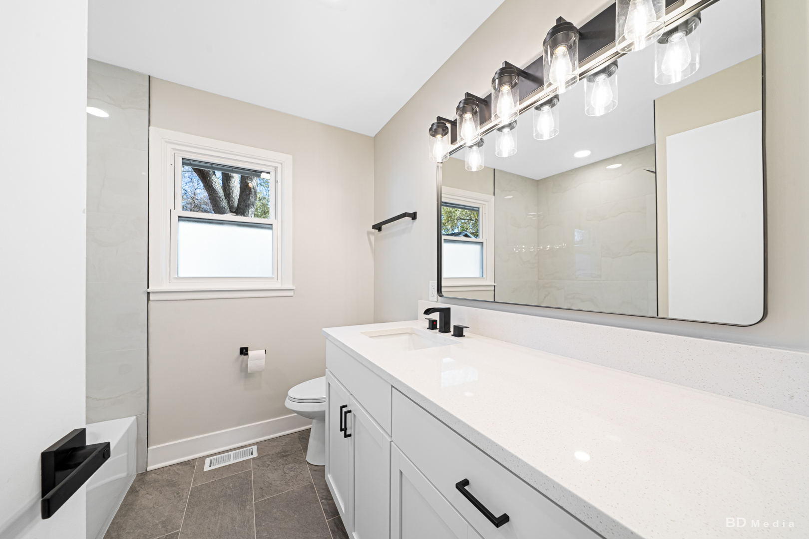 6205 Belmont Road, Downers Grove, IL 60516