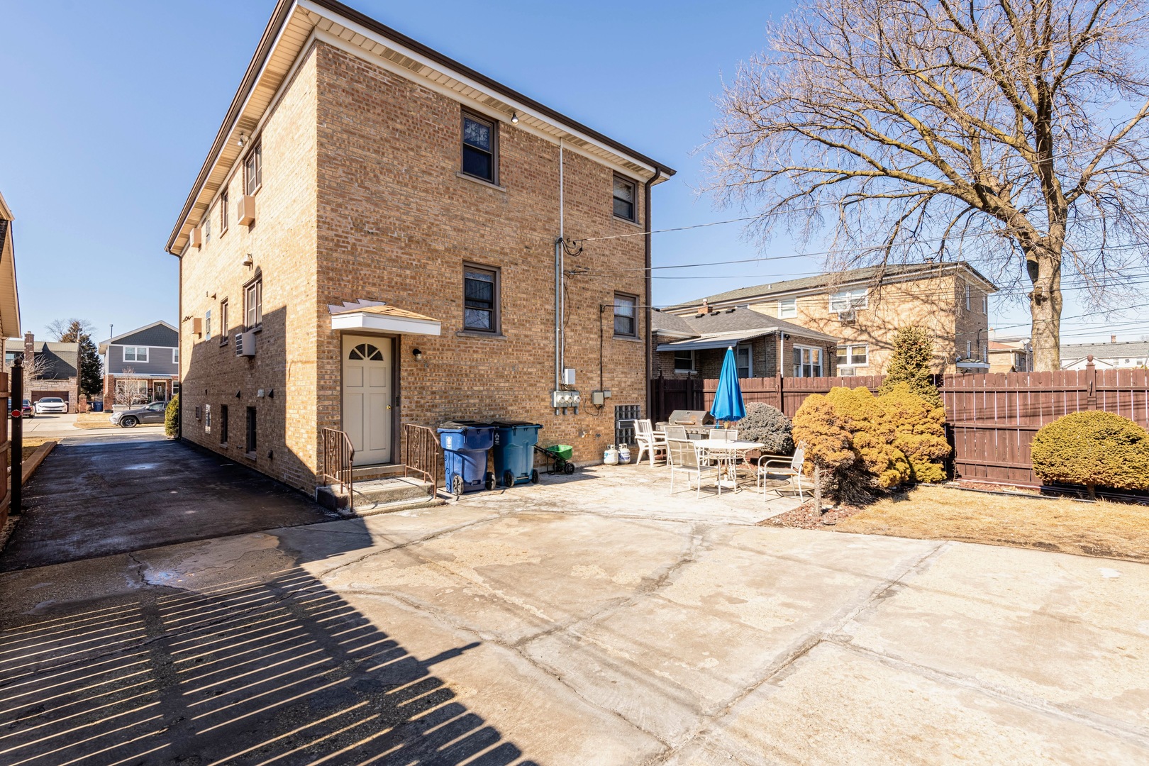 1933 N 18th Avenue, Melrose Park, IL 60160