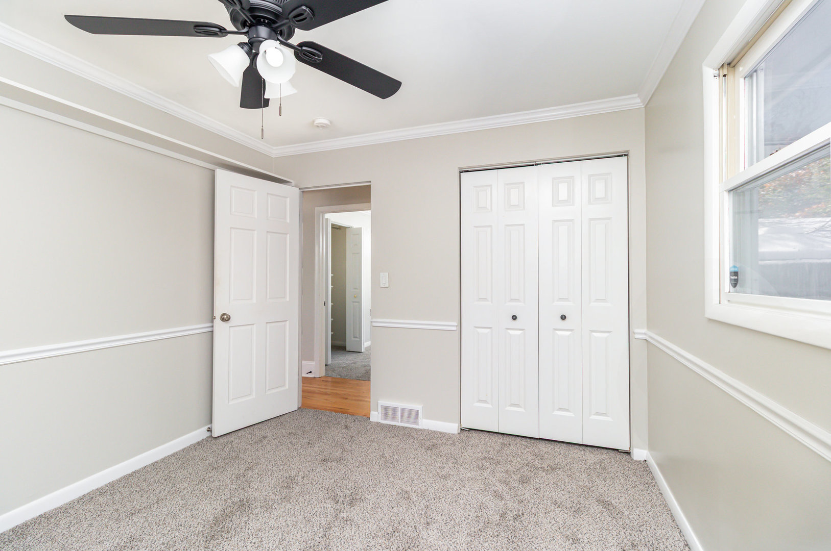 230 Bayshore Drive, Lake Bluff, IL 60044