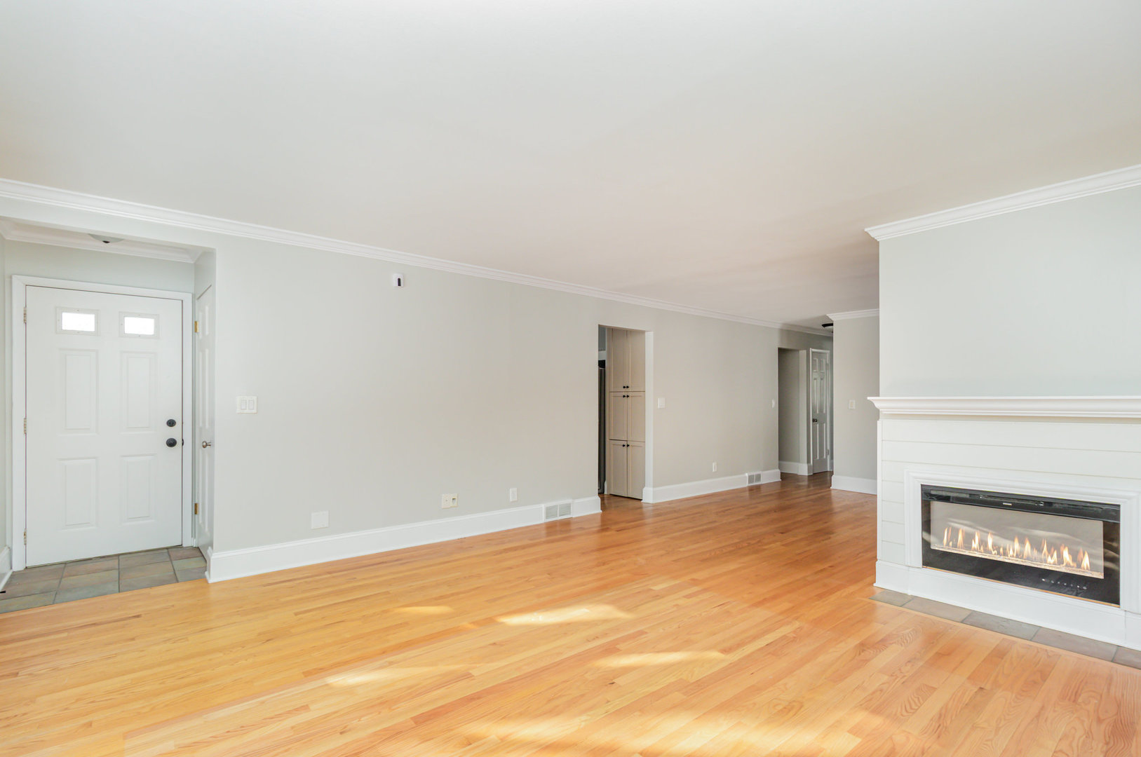 230 Bayshore Drive, Lake Bluff, IL 60044