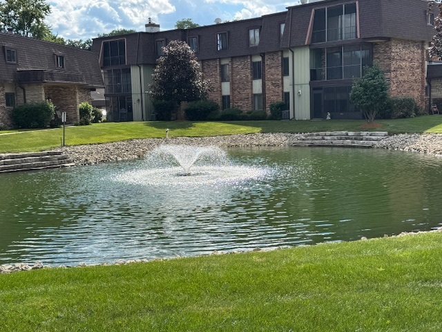 11134 Northwest Road #2C, Palos Hills, IL 60465