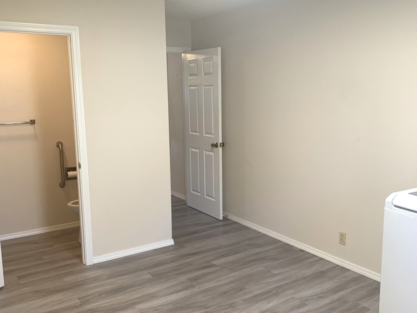 711 N West Street, Leroy, IL 61752