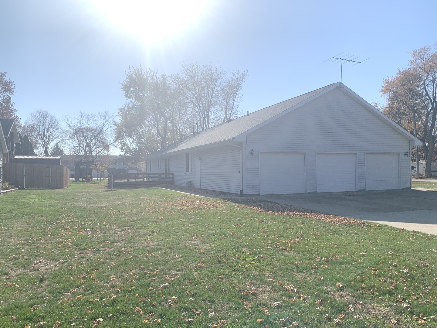 711 N West Street, Leroy, IL 61752