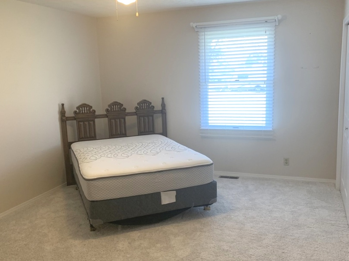 711 N West Street, Leroy, IL 61752