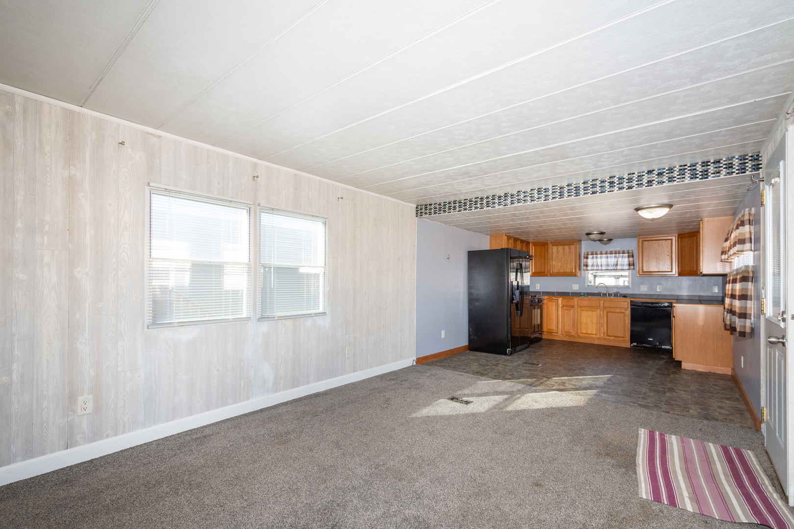 416 S Cogswell Drive #19, Silver Lake, WI 53170