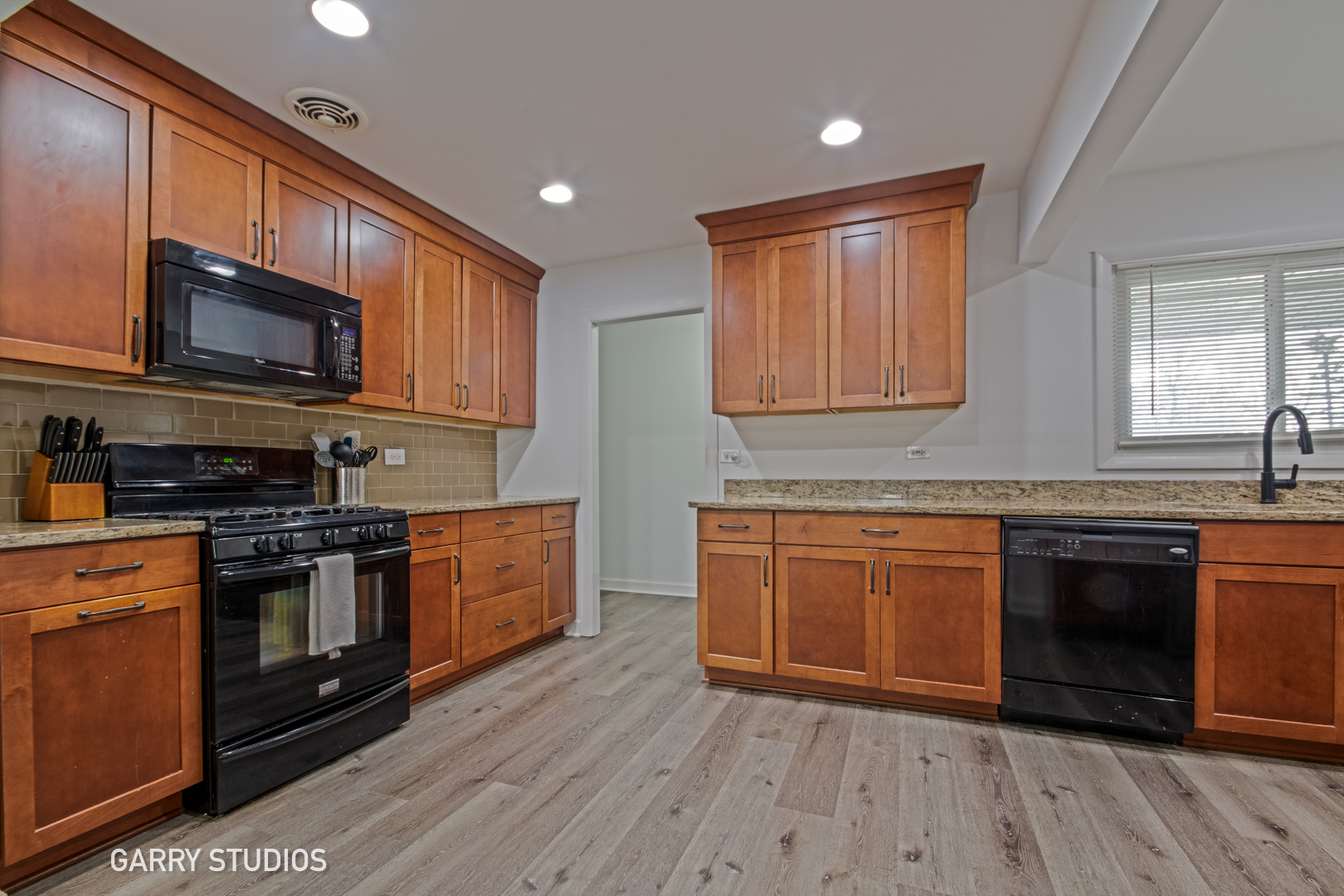 730 Ashley Court, Hoffman Estates, IL 60169