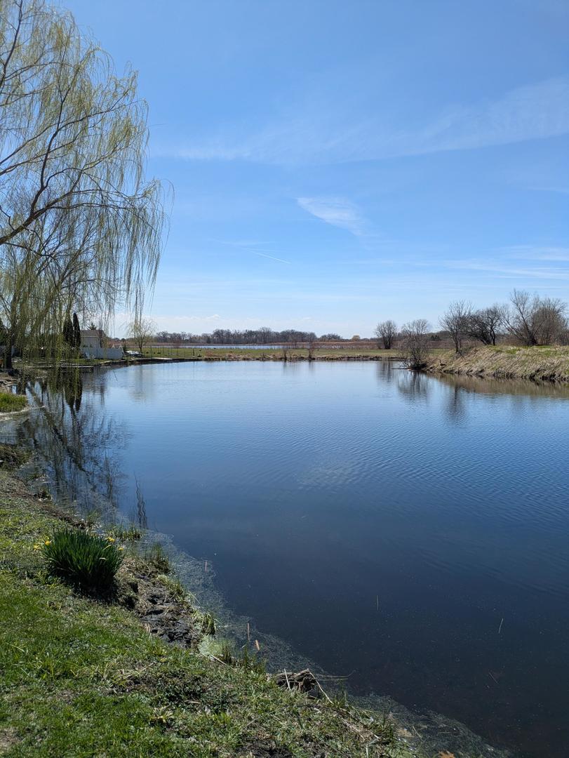 54 Beacon Bay, Lakemoor, IL 60050