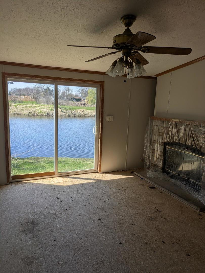 54 Beacon Bay, Lakemoor, IL 60050