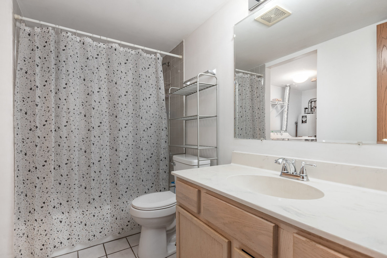 4219 W 76th Street #106, Chicago, IL 60652