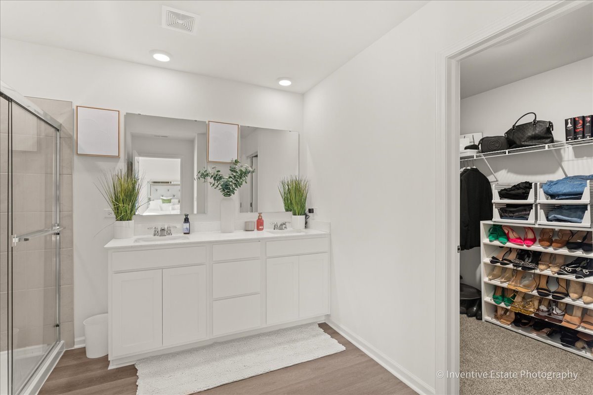 6219 Longford Lane, Tinley Park, IL 60477