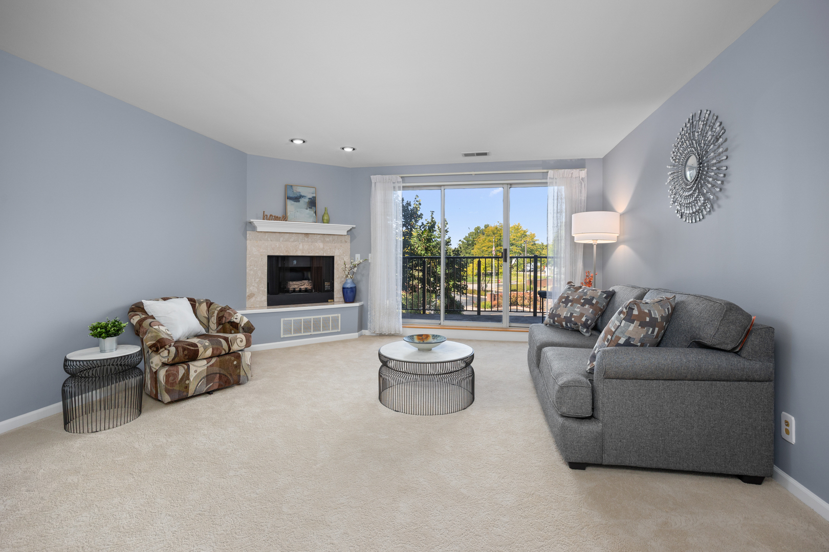 815 Leicester Road #219, Elk Grove Village, IL 60007