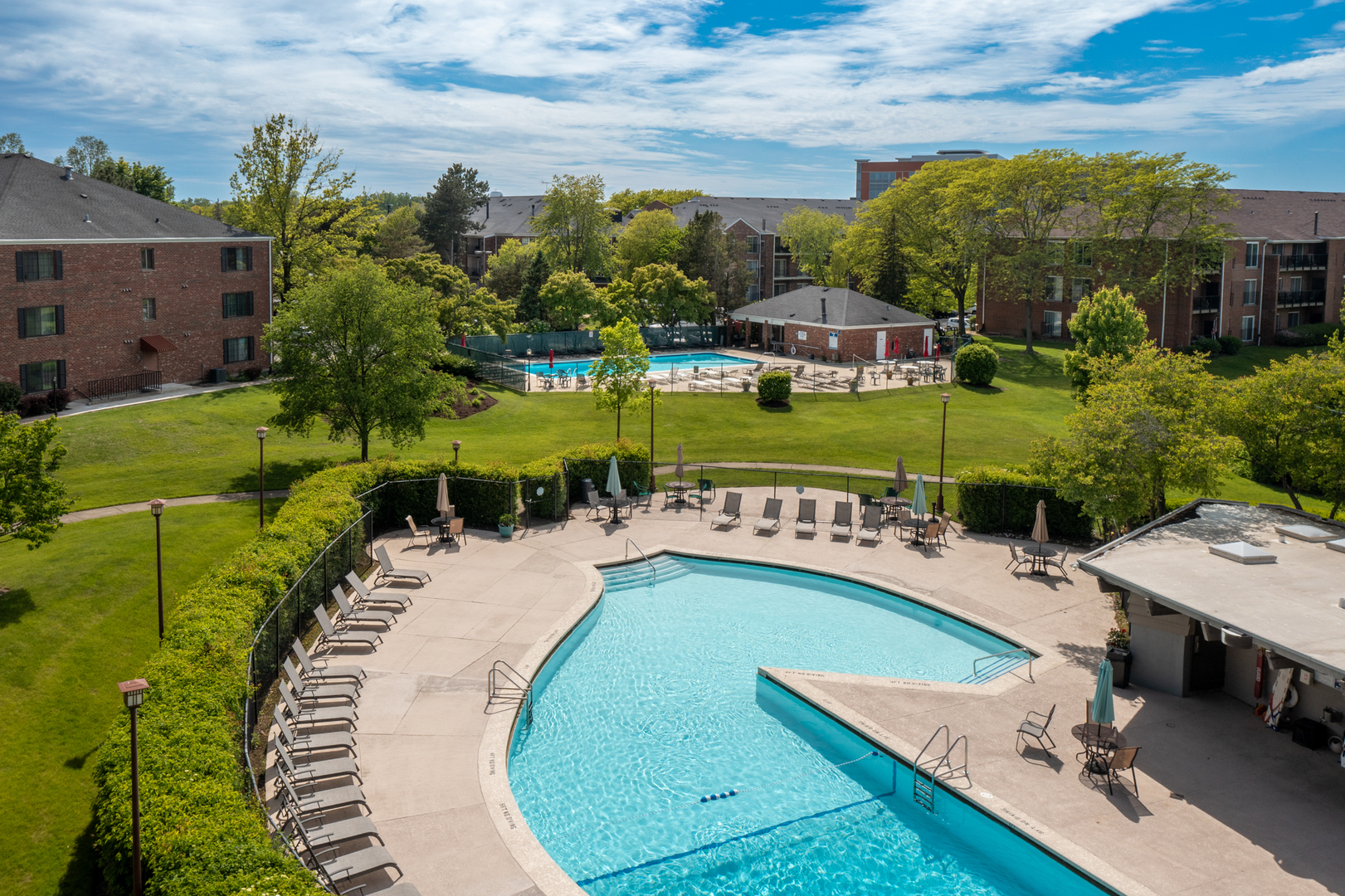 815 Leicester Road #219, Elk Grove Village, IL 60007