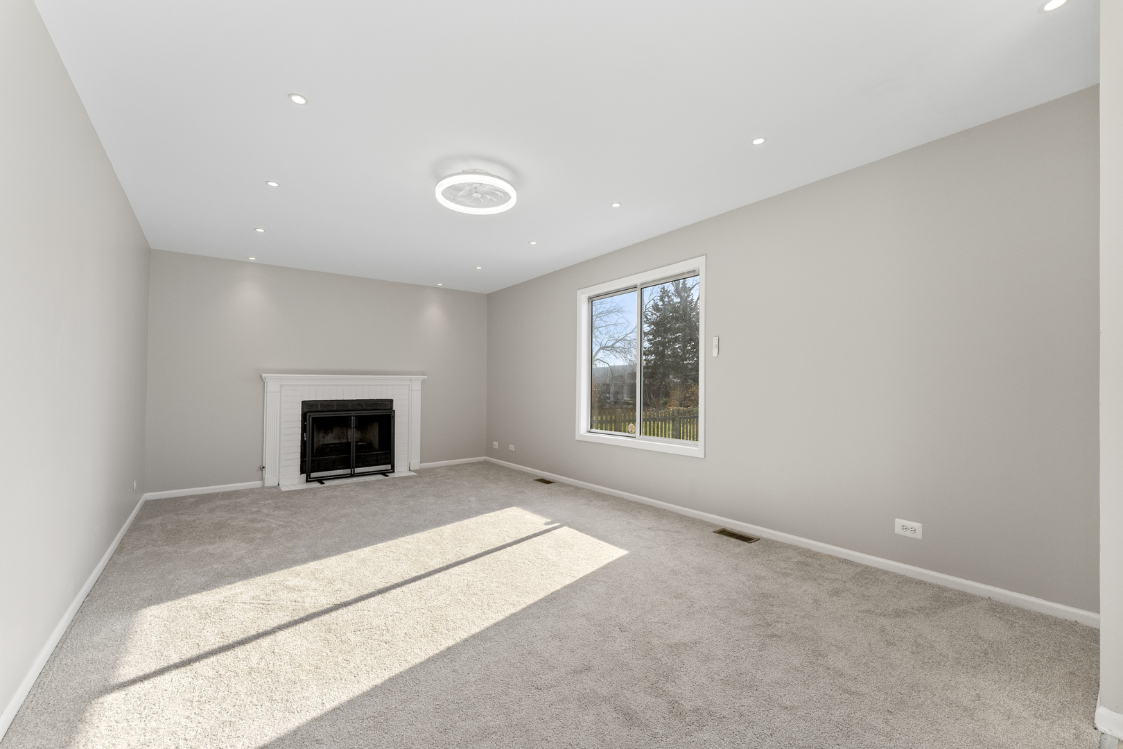 1021 Shedron Way, Lombard, IL 60148