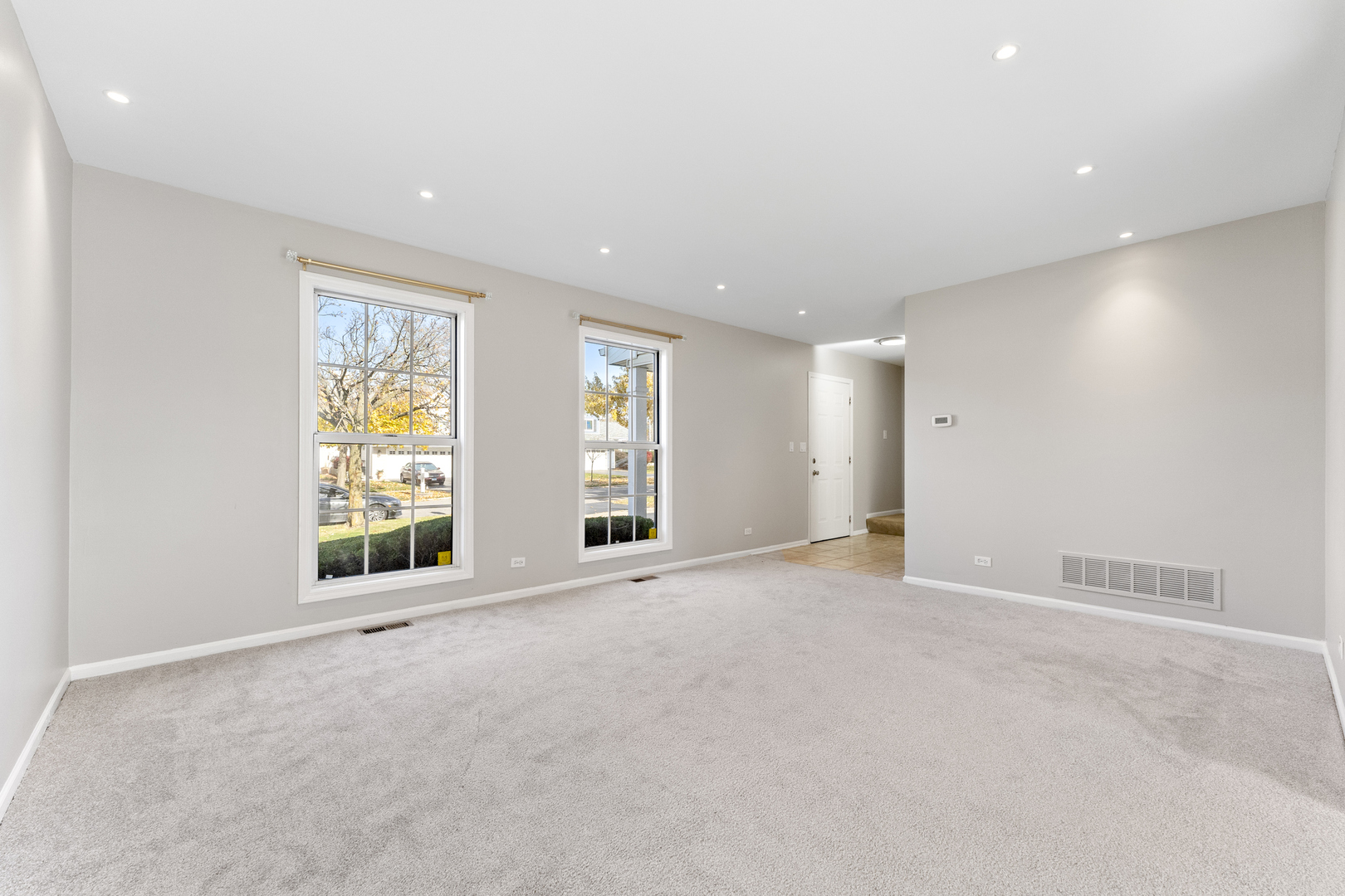 1021 Shedron Way, Lombard, IL 60148