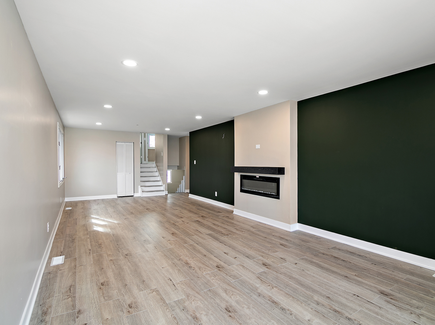 759 Mcarthur Court, Dolton, IL 60419