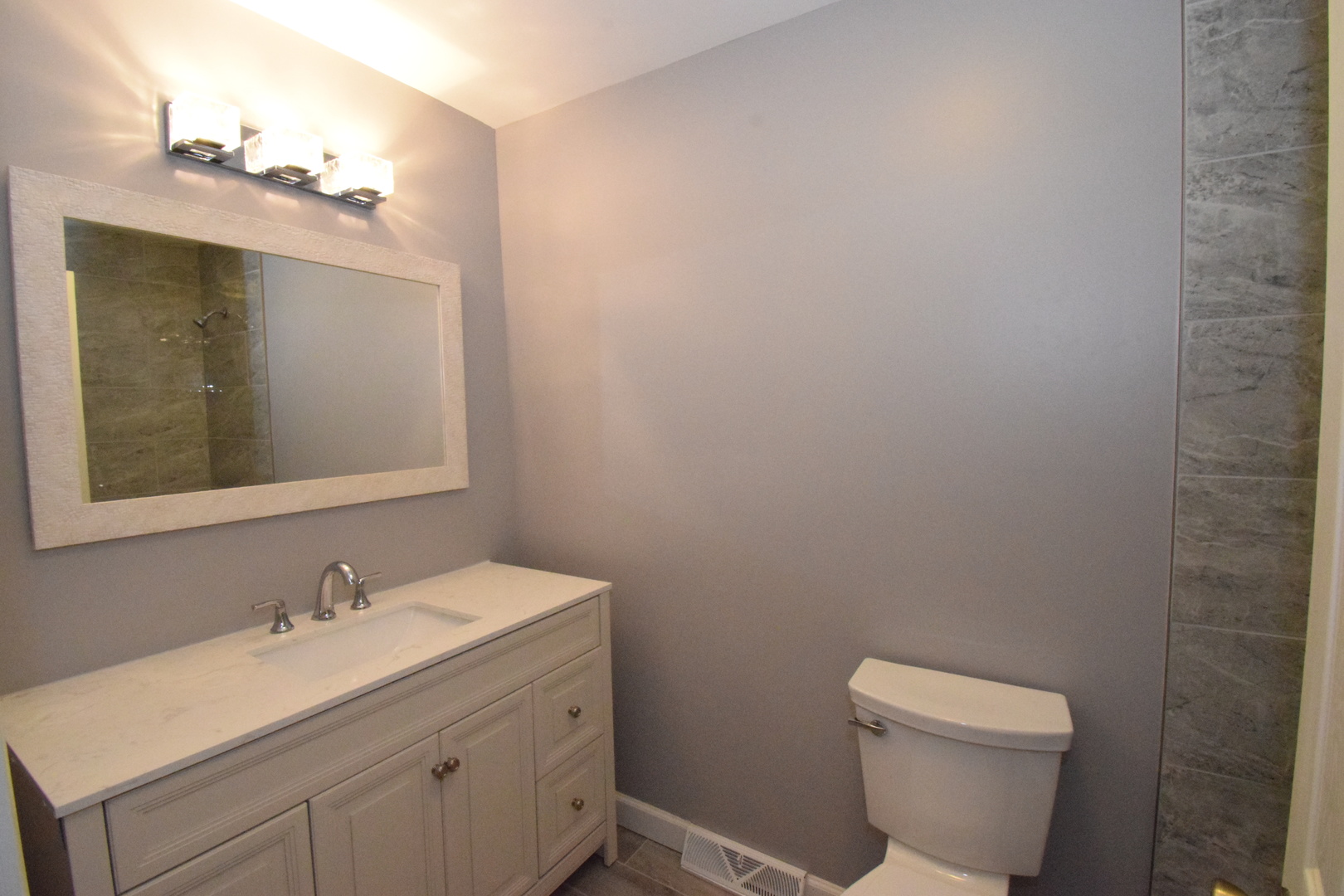 1000 Apple Valley Drive, Bartlett, IL 60103