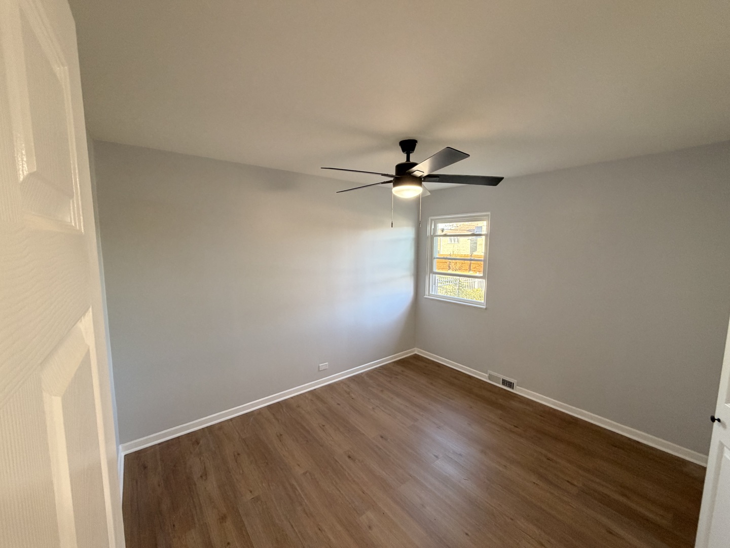 8325 Melvina Avenue, Burbank, IL 60459