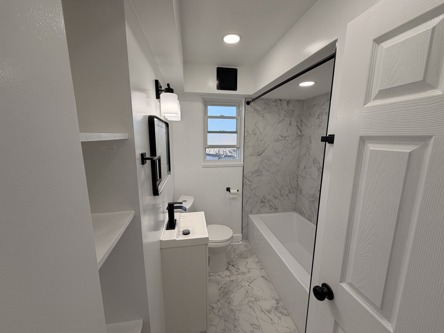 8325 Melvina Avenue, Burbank, IL 60459