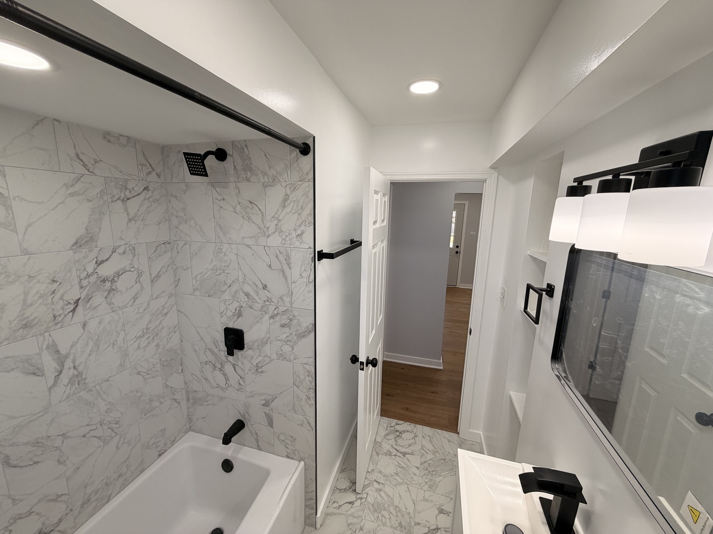 8325 Melvina Avenue, Burbank, IL 60459