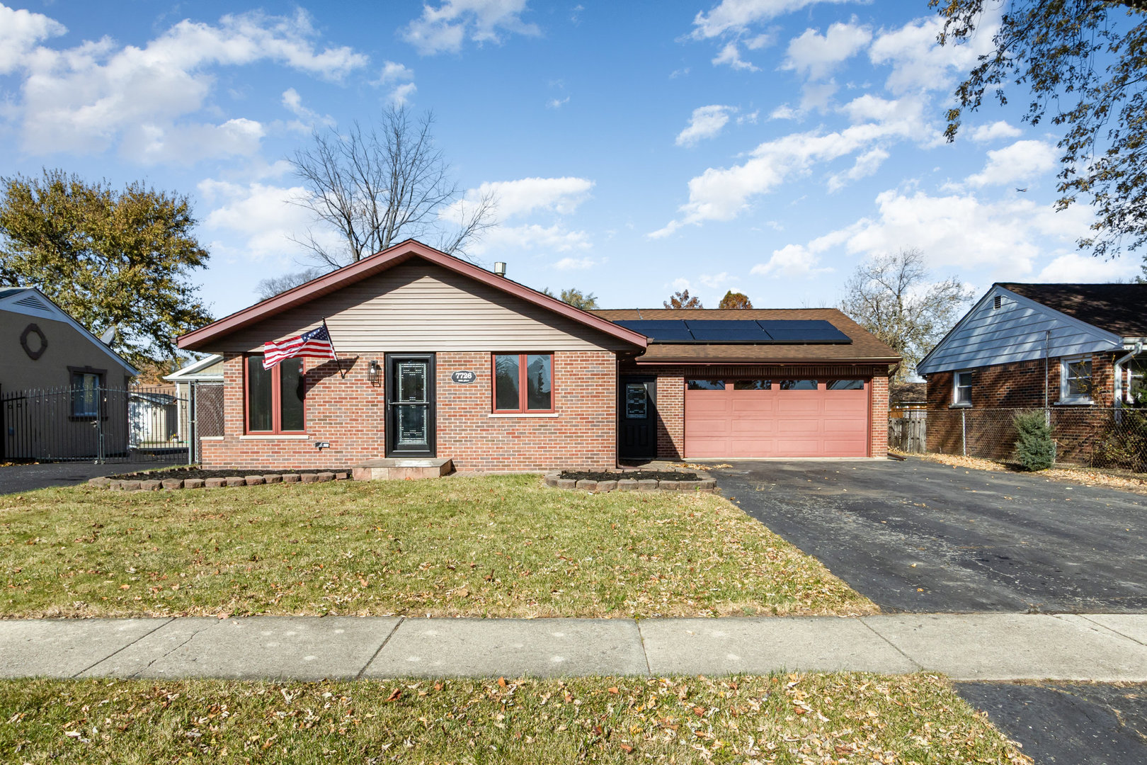7726 W 80th Place, Bridgeview, IL 60455