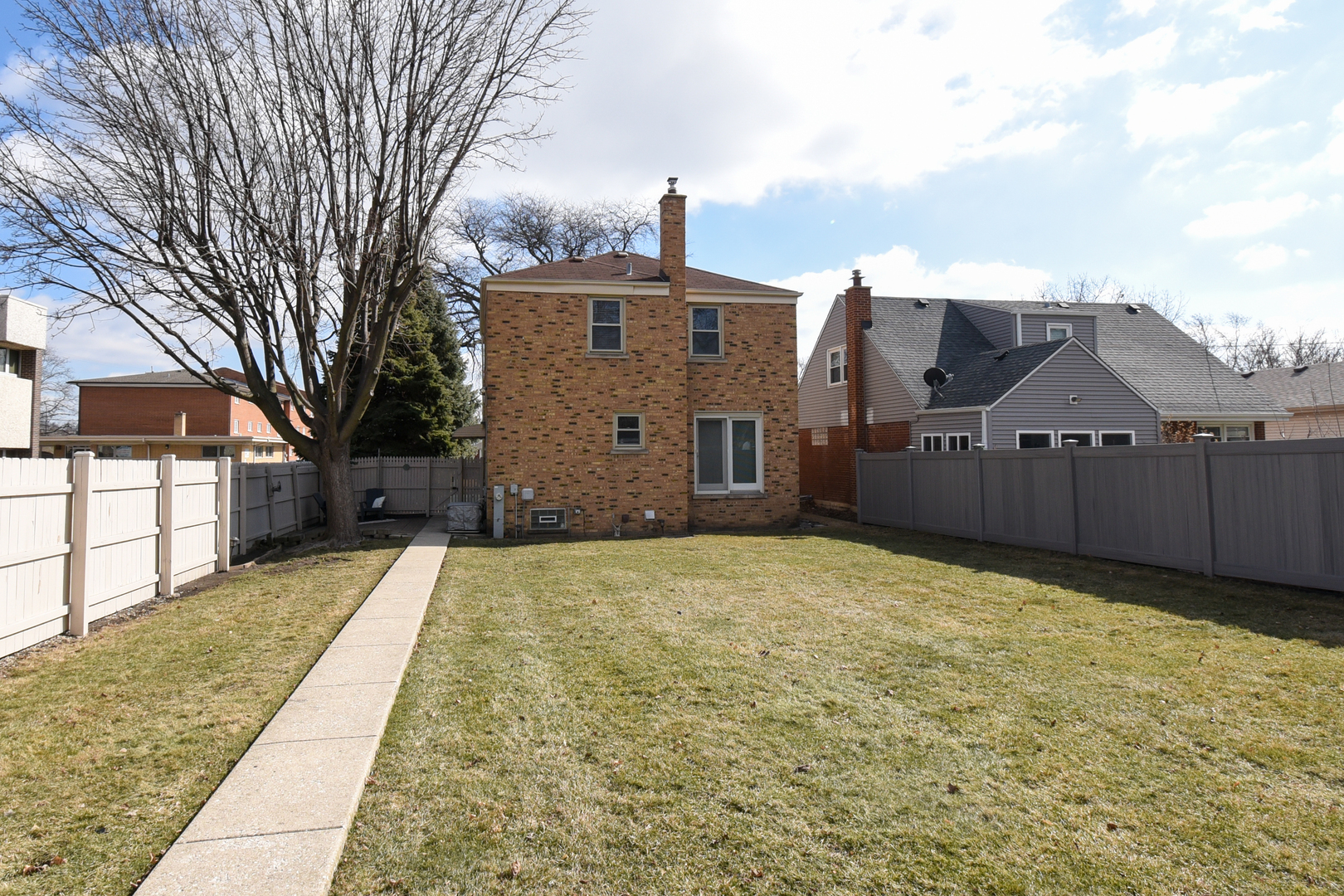 6 S Wa Pella Avenue, Mount Prospect, IL 60056