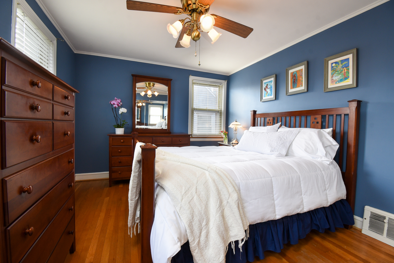 6 S Wa Pella Avenue, Mount Prospect, IL 60056